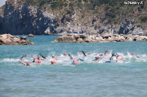 Ischia Sunset Triathlon vince per la terza volta Alessandro D'Ambrosio