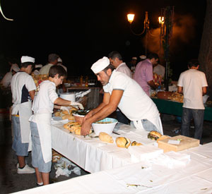 Eventi 2011 - Sausicciata - Sagra della salsiccia e del vino con musica folk e cabaret
