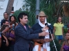 howard-si-prepara-a-cantare