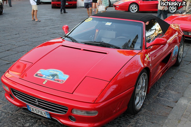 Raduno Ferrari ad Ischia