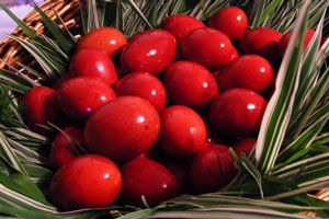 Tradizioni Ischitane - Le Uova Rosse a Pasqua